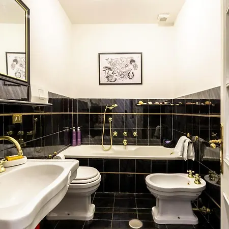 Charming Spanish Steps Apartament Rzym